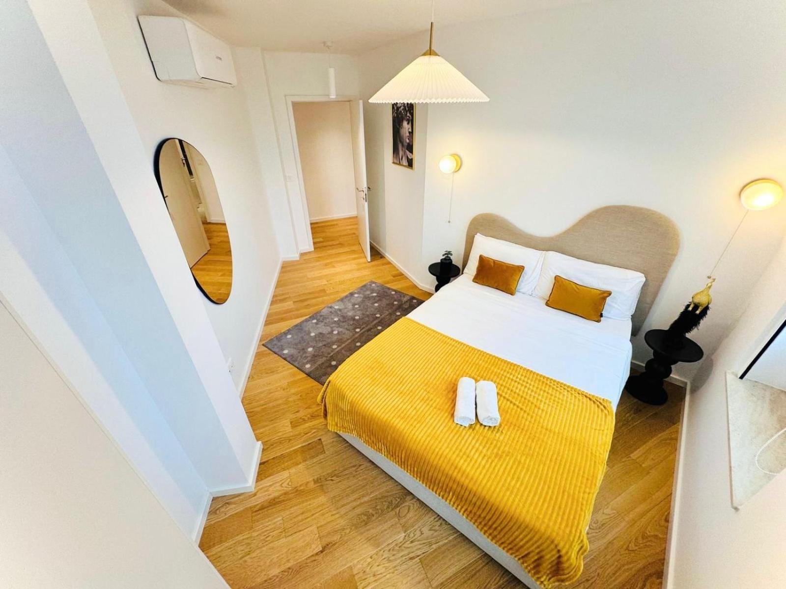 Pink House Ii Beautiful 2 Bedroom Flat In City Center Lissabon