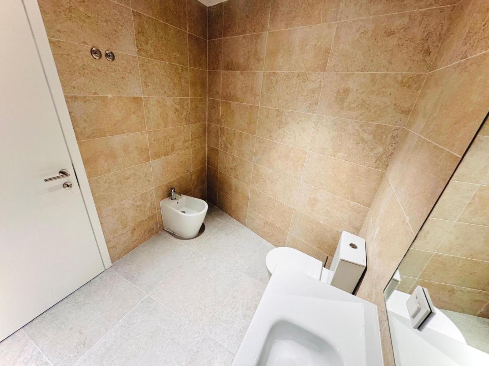 Apartment Pink House Ii Beautiful 2 Bedroom Flat In City Center Lissabon